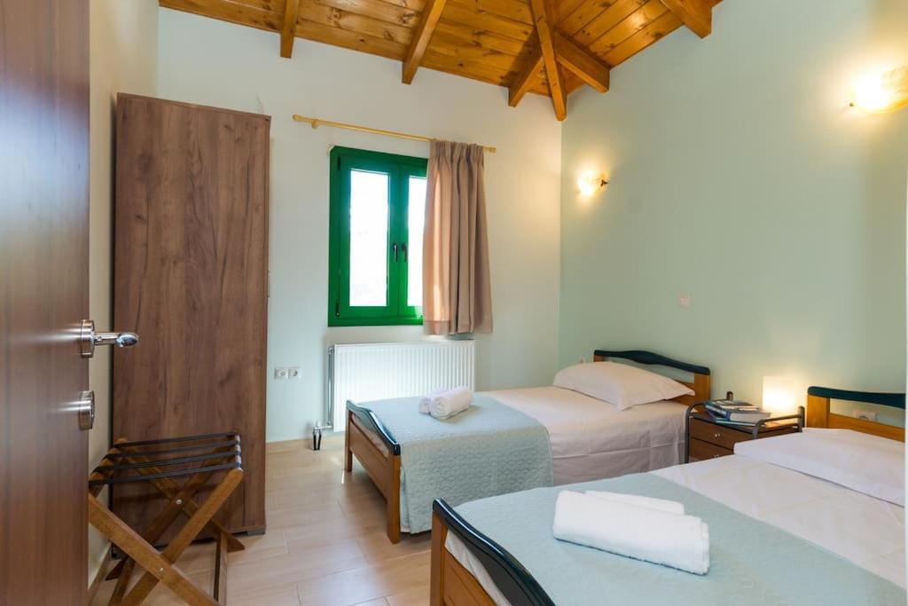 Loxas House, Individual And Fully Equipped House Holiday home *